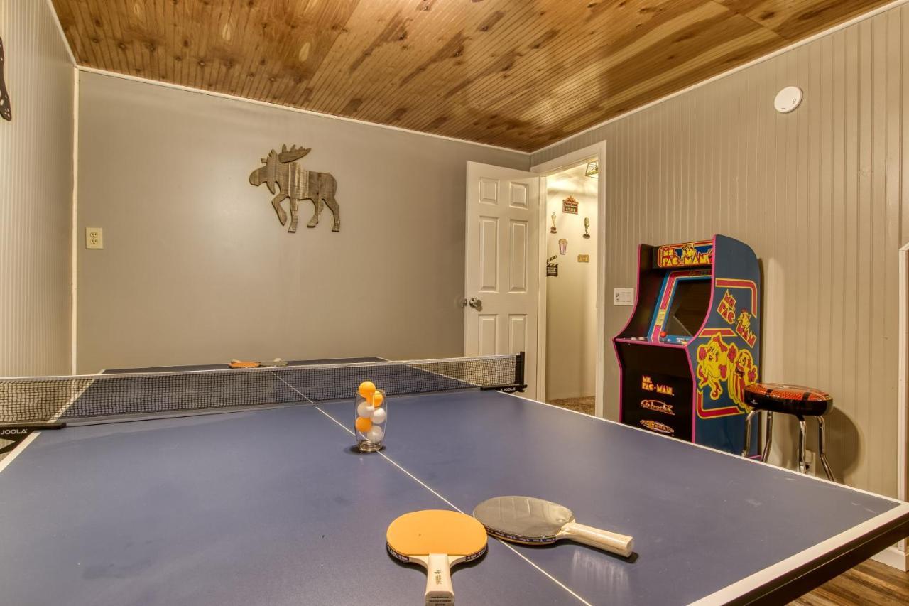 Fun & Games By Honeybearcabins 2Br/1Ba Sleeps 7 Сивиървил Екстериор снимка